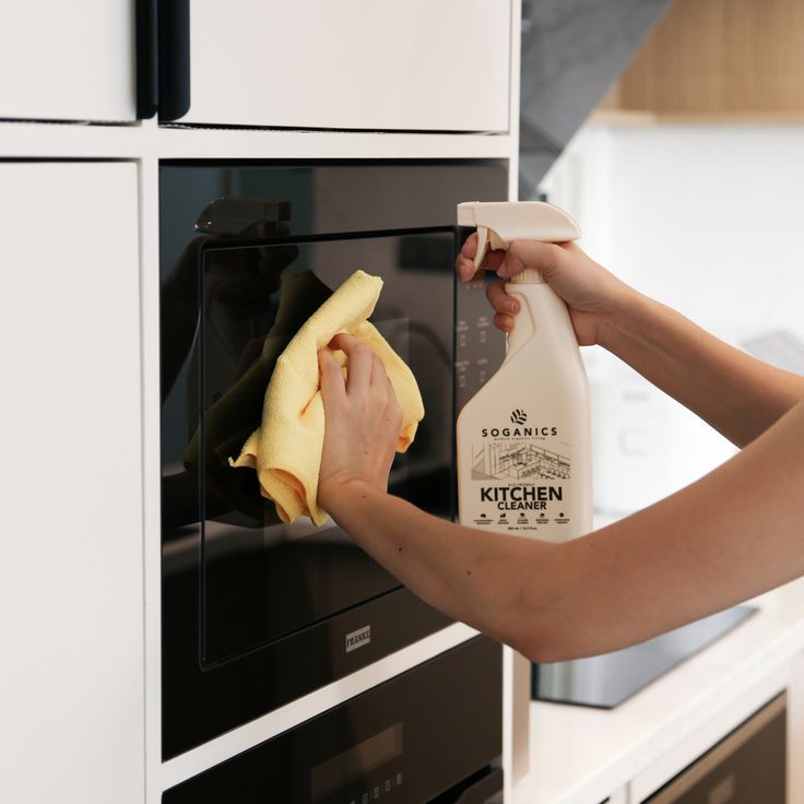 Operational supplies for kitchen maintenance